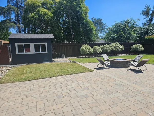 $815,000 | 354 Wikiup Drive, Santa Rosa, CA 95403