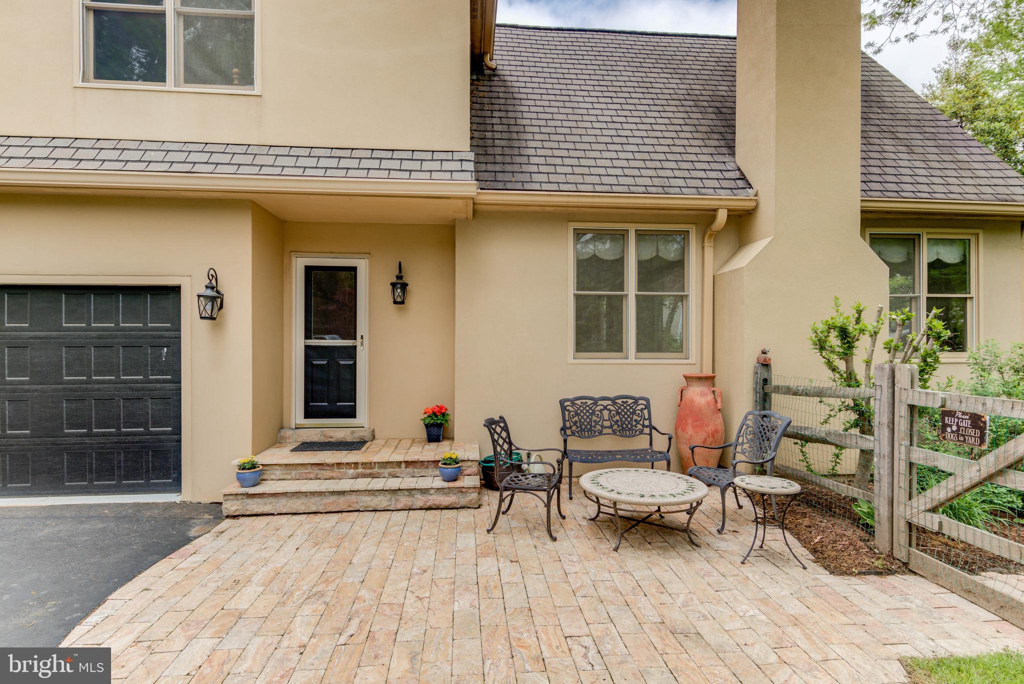 811 Caldwell Road Wayne, PA 19087 - Photo 2 of 39