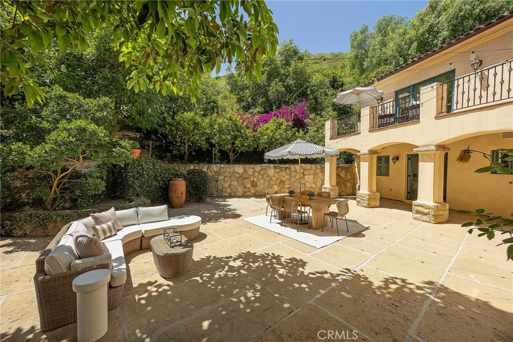1493 Sycamore Canyon Road Montecito, CA 93108 - Photo 15 of 47