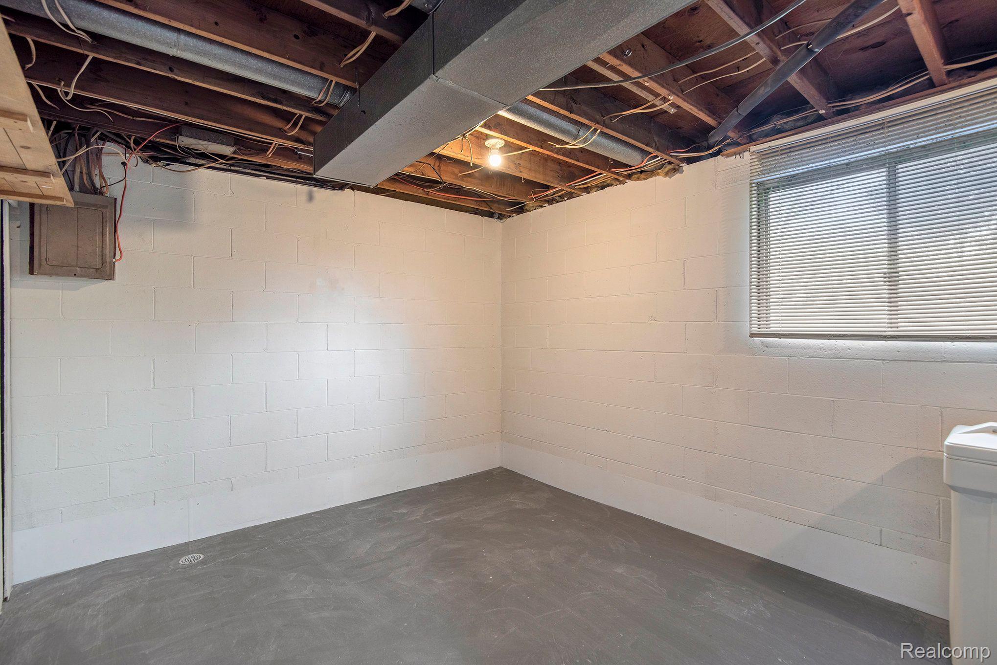 7009 Perry Road Grand Blanc, MI 48439 - Photo 19 of 24 Gallery Image 19