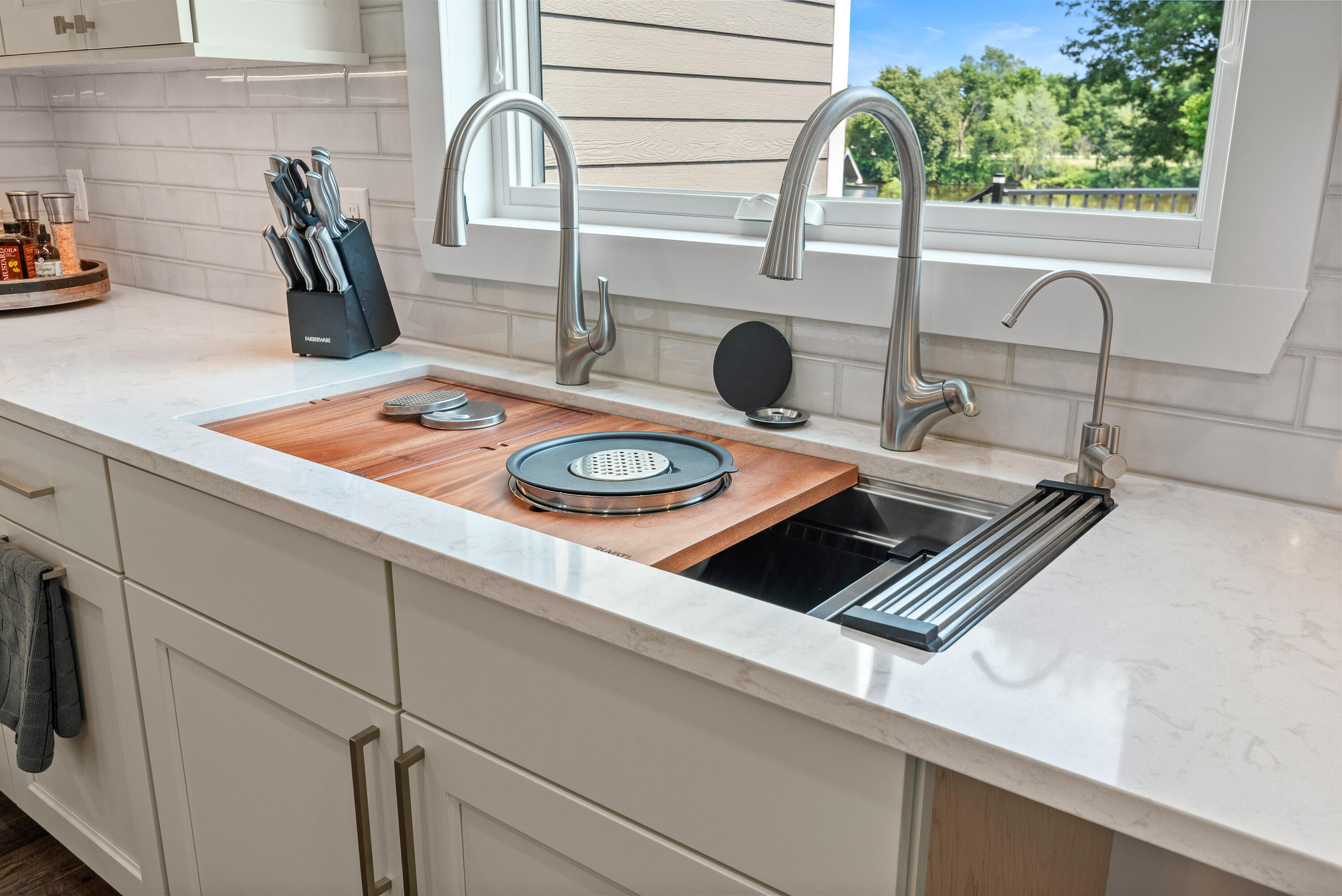 3258 County Rd O Saukville, WI 53080 - Photo 8 of 53 Large double sink with accessories.