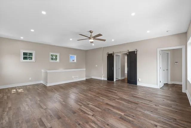 $575,000 | 3258 County Rd O, Saukville, WI 53080