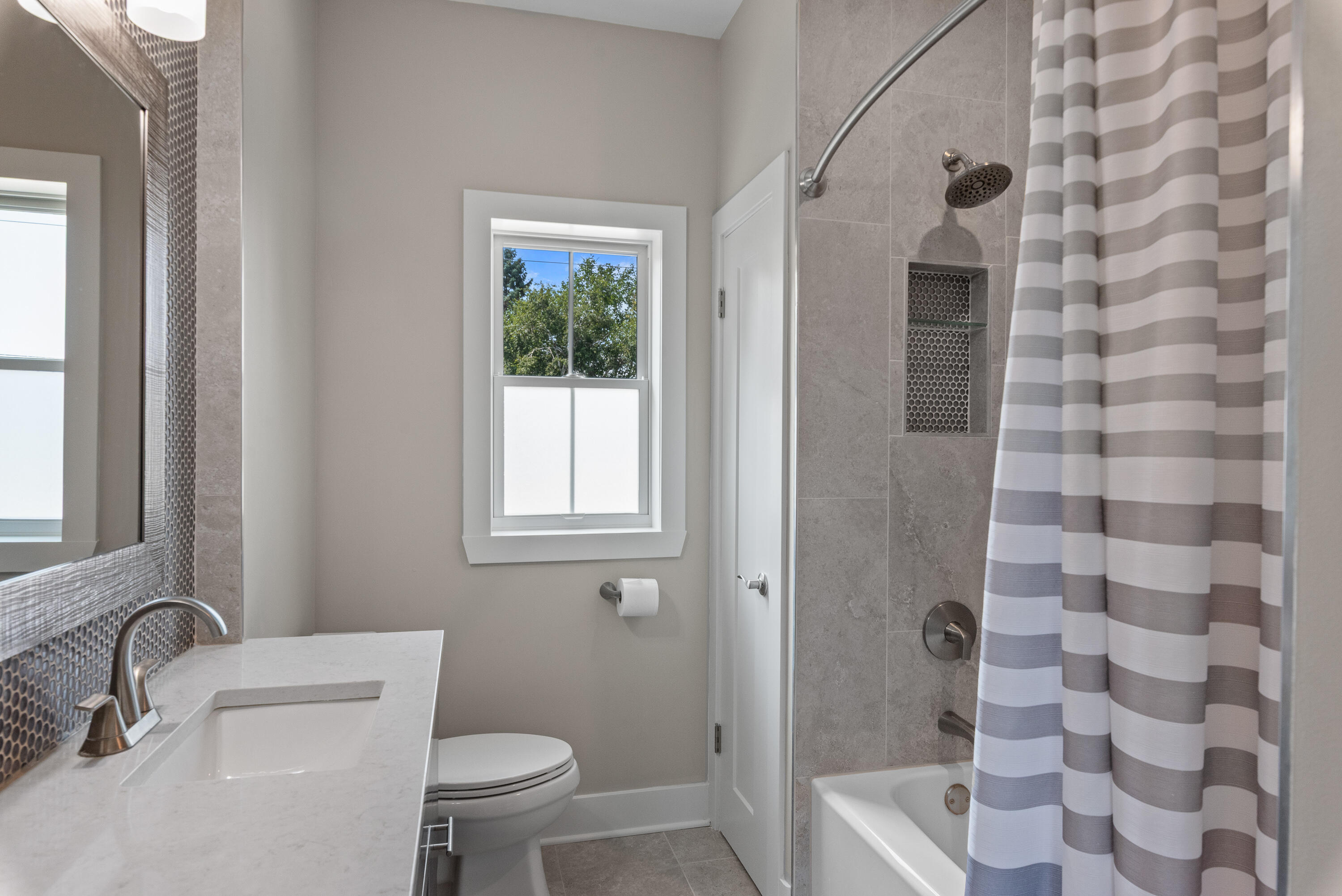 3258 County Rd O Saukville, WI 53080 - Photo 23 of 53 Upstairs Bathroom