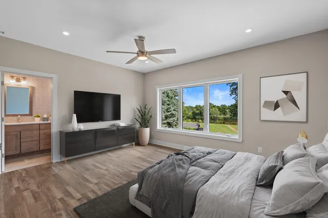 $575,000 | 3258 County Rd O, Saukville, WI 53080