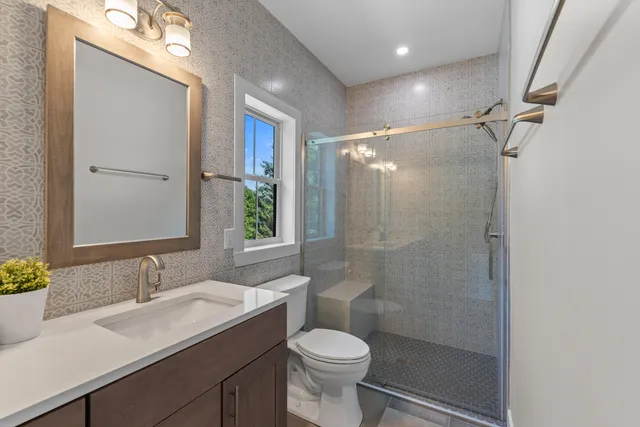 $575,000 | 3258 County Rd O, Saukville, WI 53080