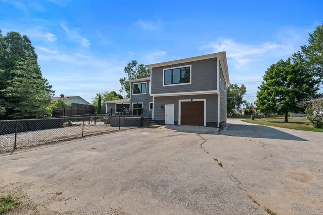 $575,000 | 3258 County Rd O, Saukville, WI 53080