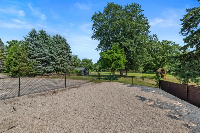 $575,000 | 3258 County Rd O, Saukville, WI 53080