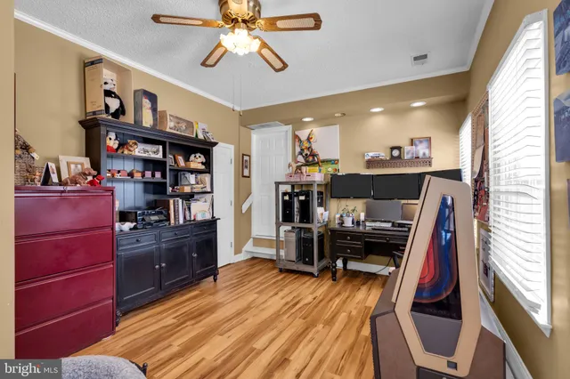 $899,999 | 84 Jennings Road, Manahawkin, NJ 08050