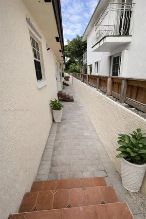 $1,550 | 2471 Northwest 18th Terrace, Unit A, Miami, FL 33125