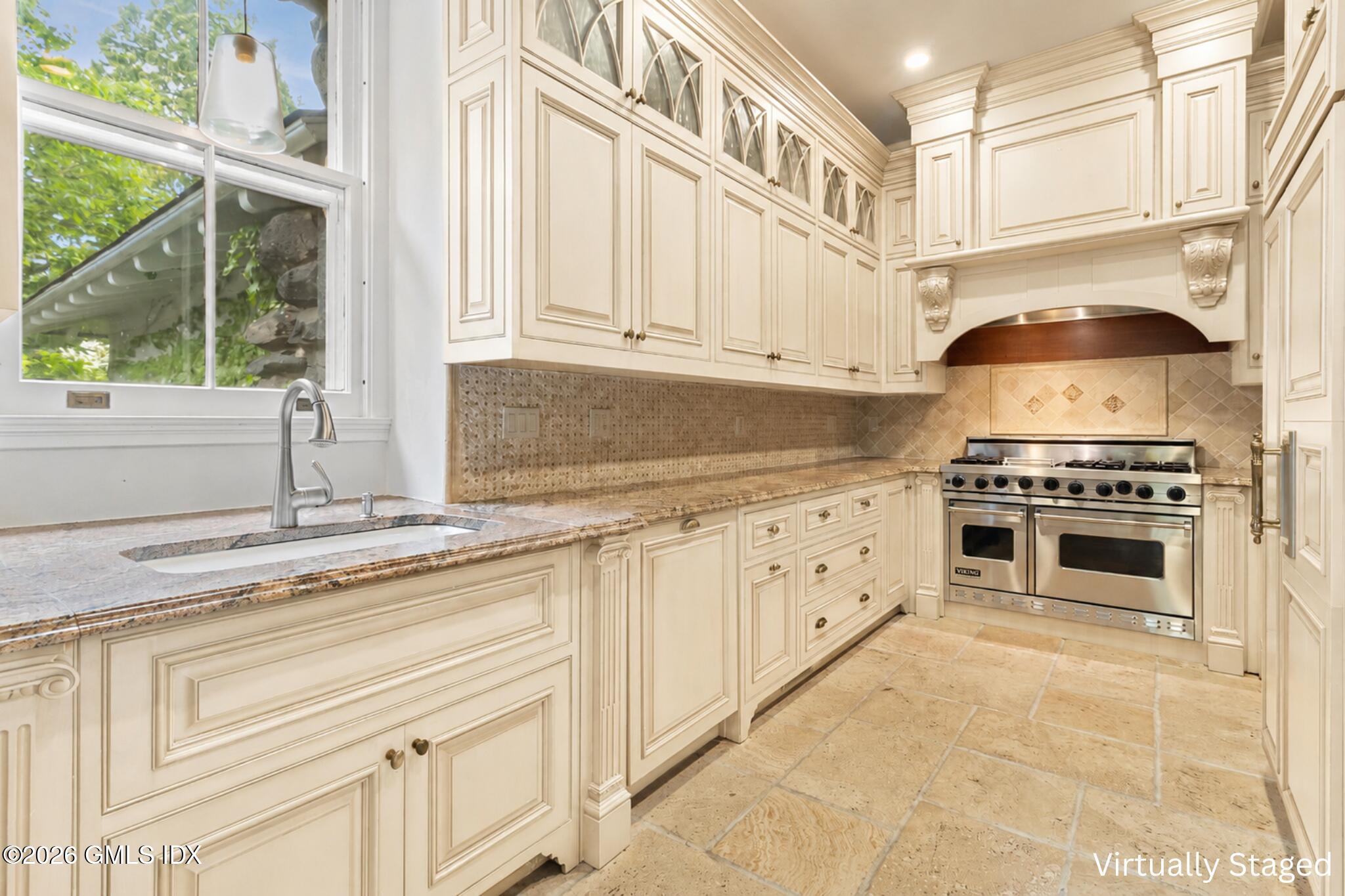 432 Field Point Road Greenwich, CT 06830 - Photo 24 of 49 Kitchen