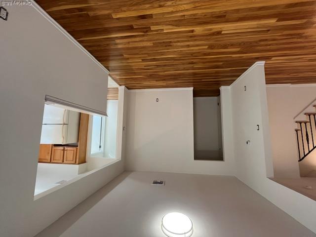 35 Sands Point Road, Unit B Port Washington, NY 11050 - Photo 5 of 20 Gallery Image 5