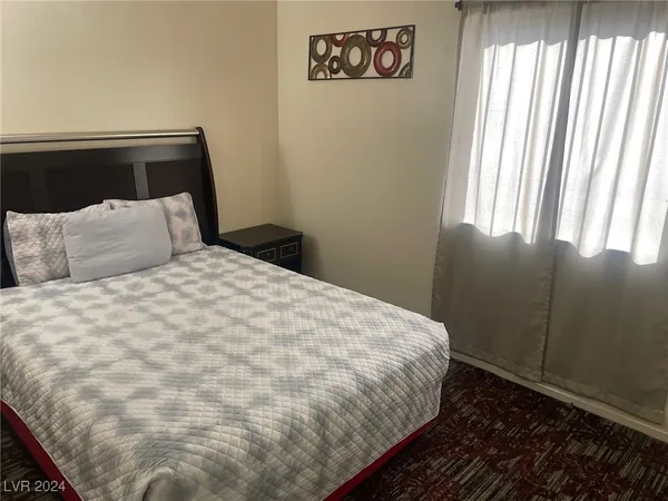 $757,900 | 4664 West Twain Avenue, Las Vegas, NV 89103