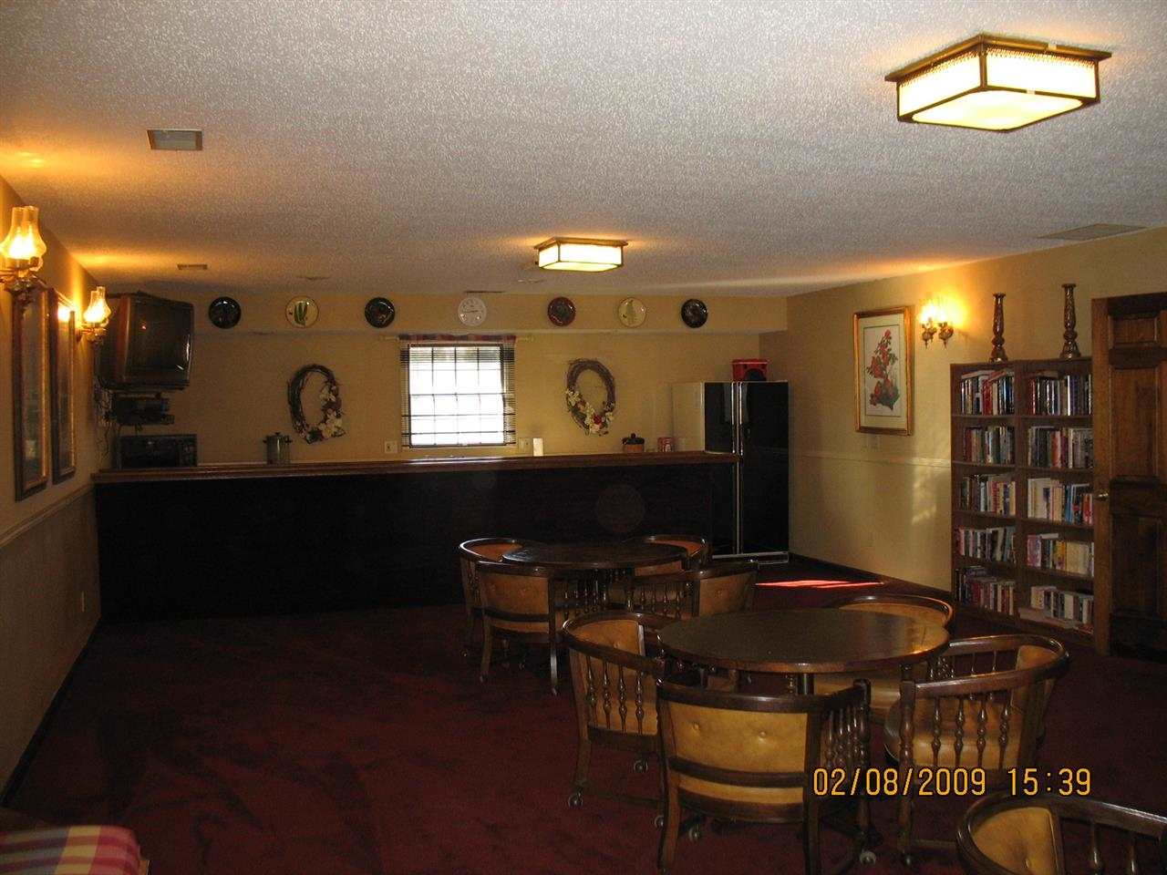6750 Newburgh Road Evansville, IN 47715 - Photo 3 of 26 Gallery Image 3