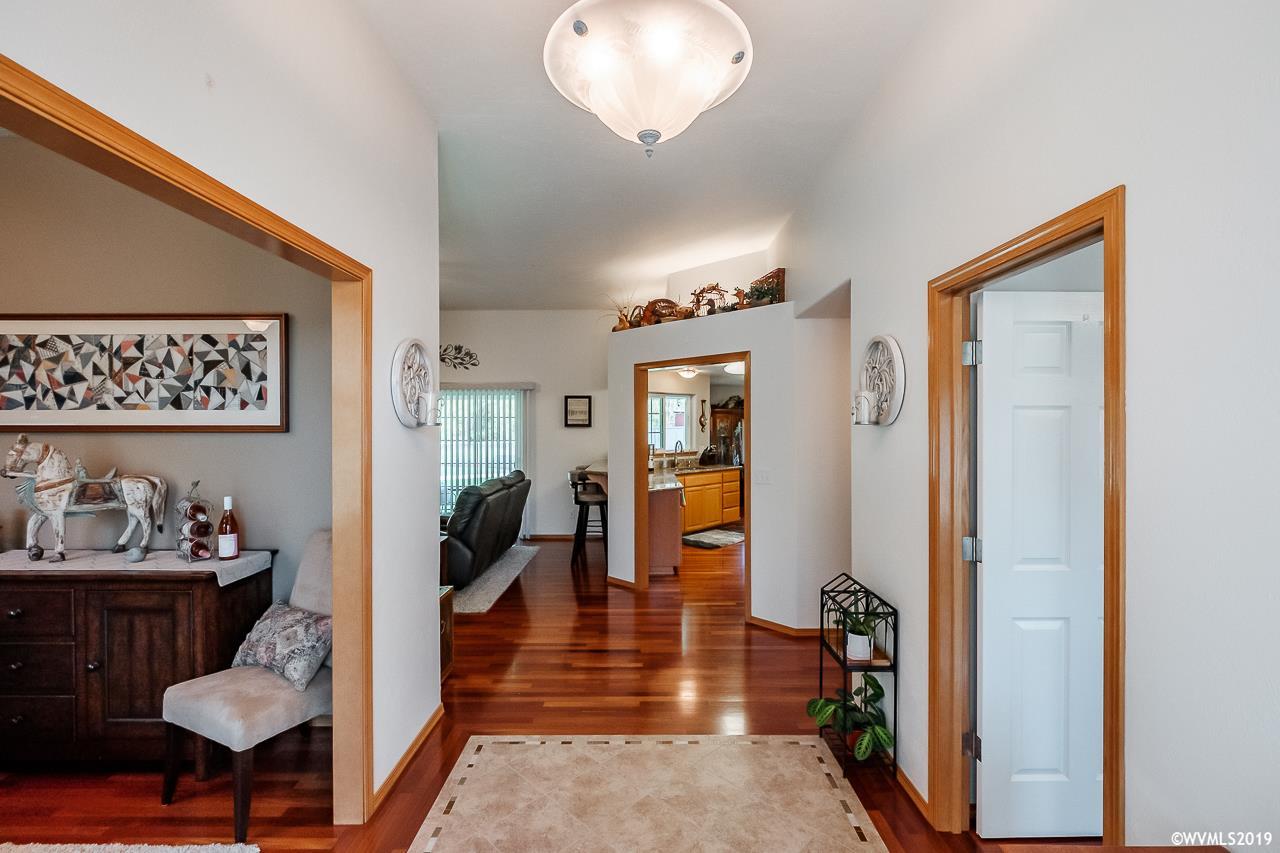 2595 Northwest Gibson Hill Road Albany, OR 97321 - Photo 6 of 41