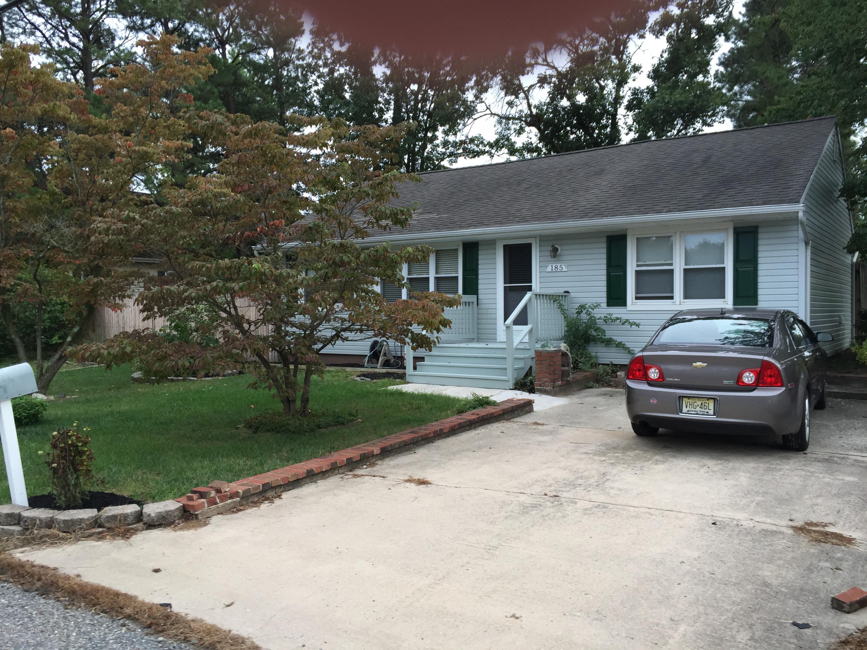 185 Queen Ann Road Brick, NJ 08723 - Photo 3 of 13 IMG_0726
