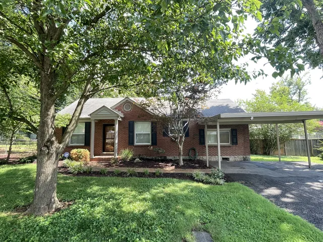 $2,195 | 915 Matthews Avenue, Nashville, TN 37216