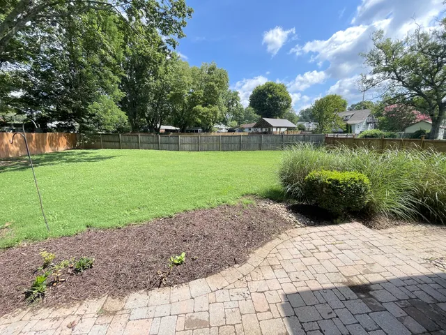 $2,195 | 915 Matthews Avenue, Nashville, TN 37216