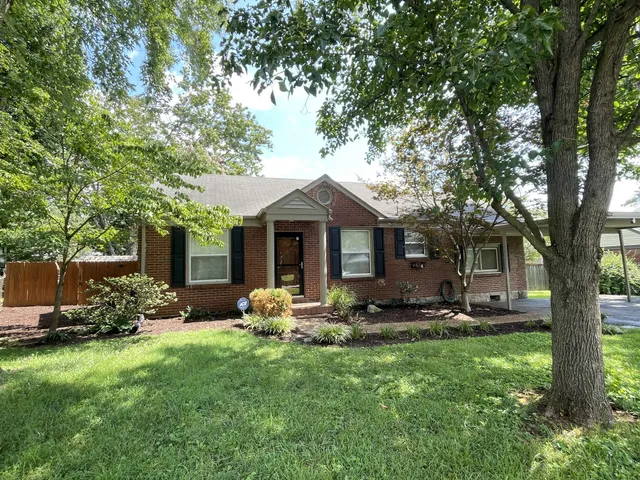 $2,195 | 915 Matthews Avenue, Nashville, TN 37216