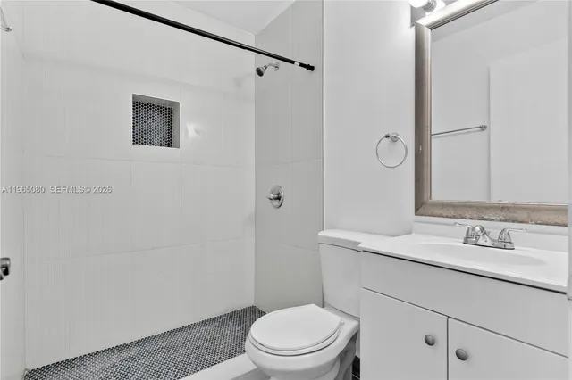 $2,200 | 15619 Southwest 73rd Cir Terrace, Unit 106, Miami, FL 33193