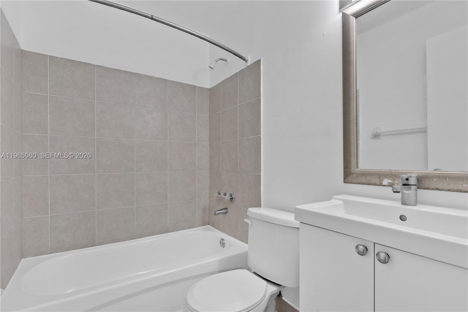 15619 Southwest 73rd Cir Terrace, Unit 106 Miami, FL 33193 - Photo 20 of 24