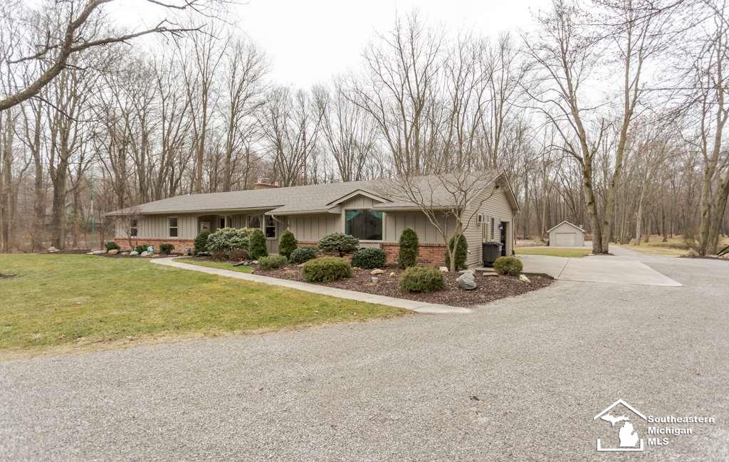 3325 West Temperance Road Lambertville, MI 48144 - Photo 3 of 49