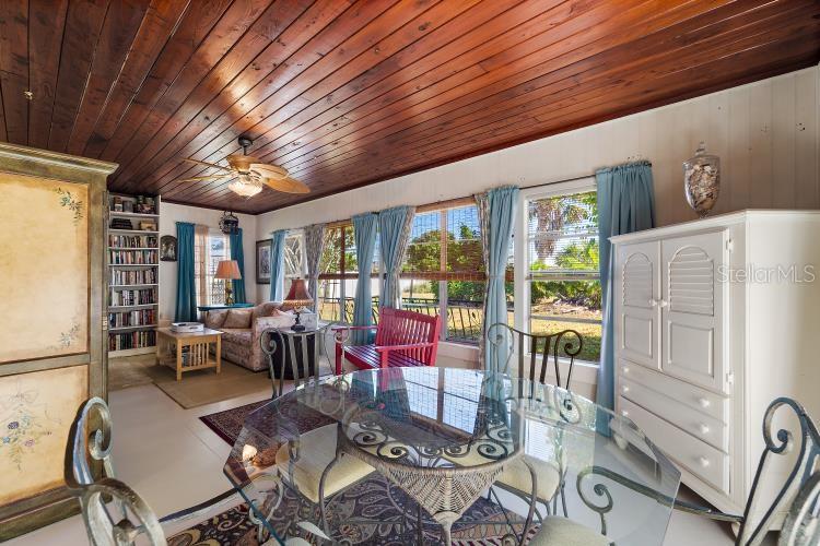 444 Driftwood Road Venice, FL 34293 - Photo 14 of 27 a living room with furniture