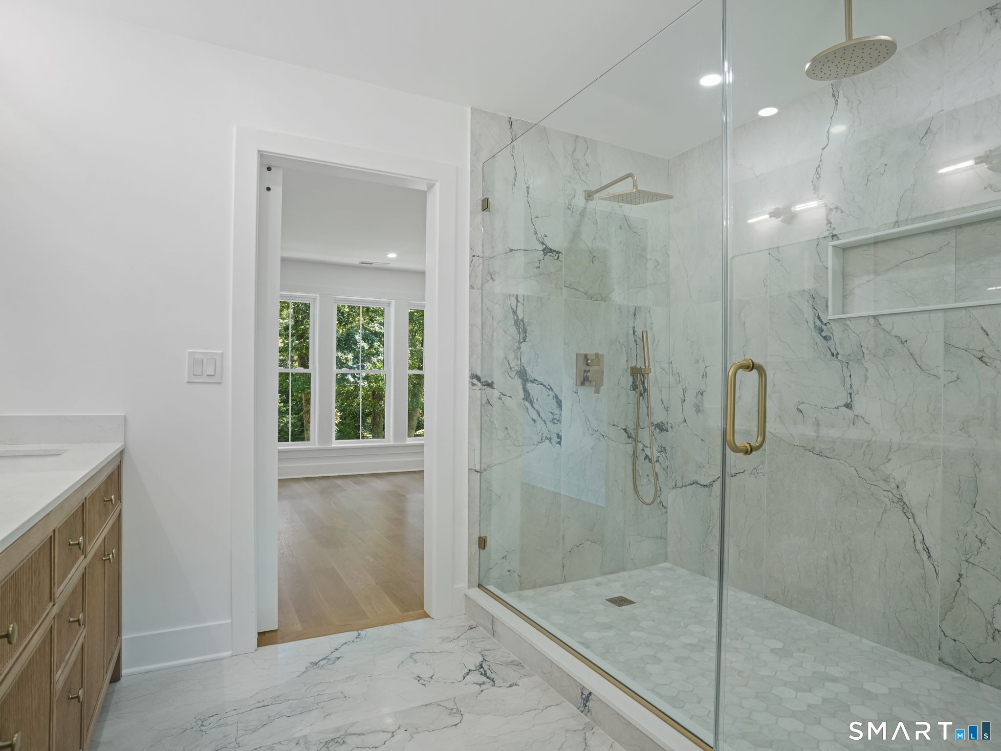 47 West Norwalk Road Norwalk, CT 06850 - Photo 23 of 39 2nd floor primary Bath