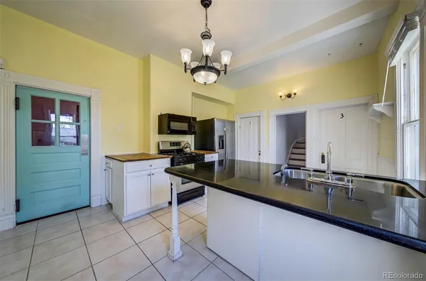 $345,000 | 1707 Lake Avenue, Pueblo, CO 81004