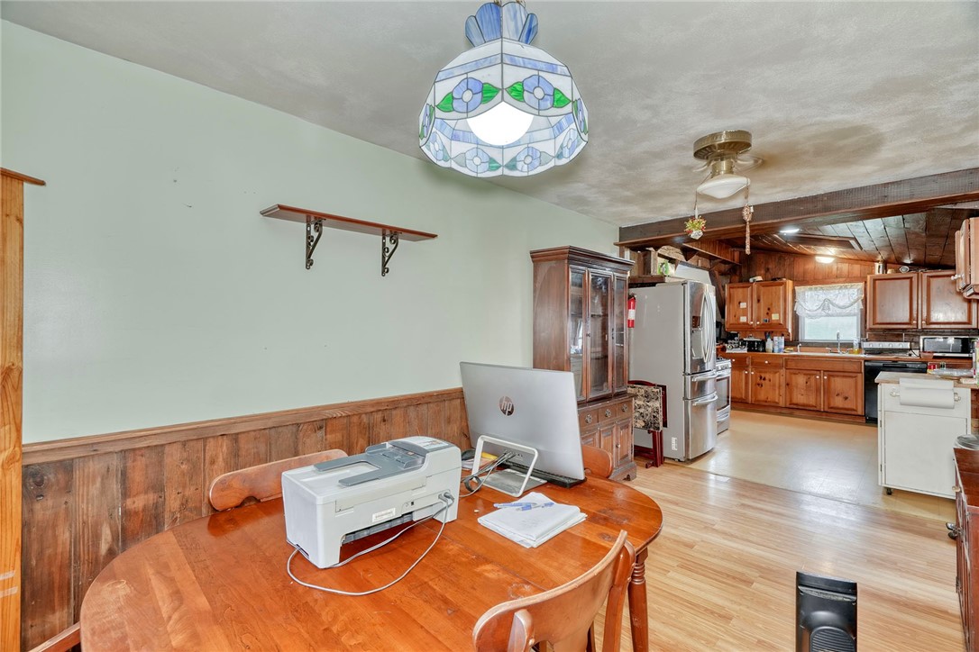 13088 Ridge Road Wolcott, NY 14590 - Photo 14 of 46 FORMAL DINING