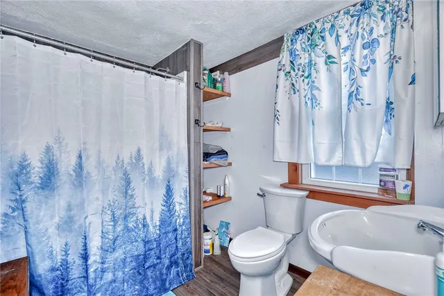 $299,900 | 13088 Ridge Road, Wolcott, NY 14590