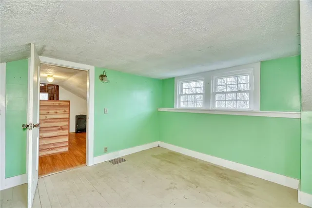 $299,900 | 13088 Ridge Road, Wolcott, NY 14590