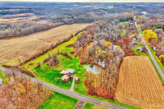 $299,900 | 13088 Ridge Road, Wolcott, NY 14590