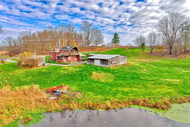 $299,900 | 13088 Ridge Road, Wolcott, NY 14590