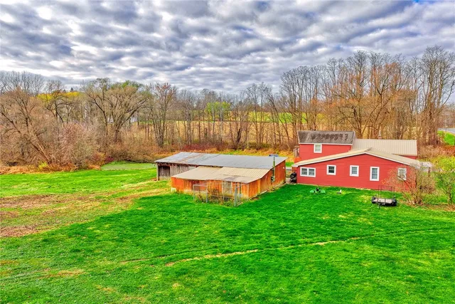 $299,900 | 13088 Ridge Road, Wolcott, NY 14590