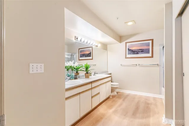 $399,950 | 11130 Southeast 208th Street, Unit M104, Kent, WA 98031