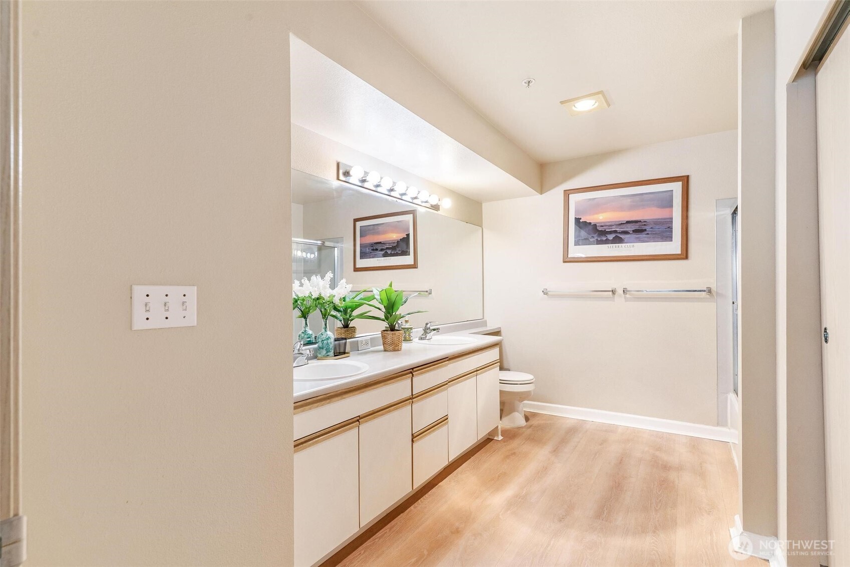 11130 Southeast 208th Street, Unit M104 Kent, WA 98031 - Photo 10 of 27