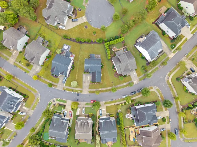 $689,900 | 205 Mint Julep Way, Holly Springs, NC 27540