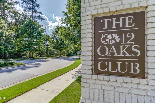 $689,900 | 205 Mint Julep Way, Holly Springs, NC 27540