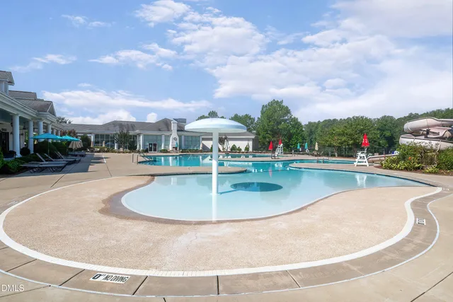 $689,900 | 205 Mint Julep Way, Holly Springs, NC 27540