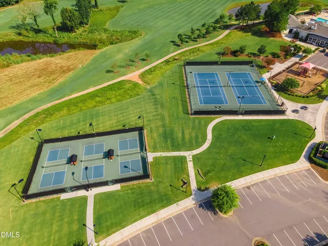 $689,900 | 205 Mint Julep Way, Holly Springs, NC 27540