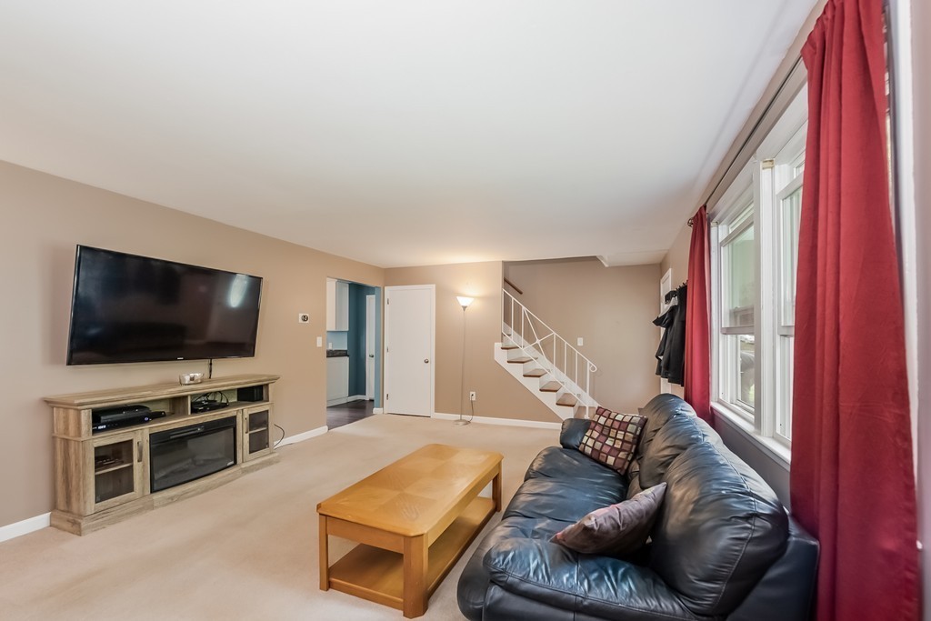 14 Molloy Road Georgetown, MA 01833 - Photo 7 of 24 Gallery Image 7