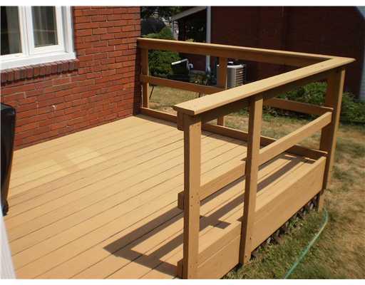 118 Leon Road Green Tree, PA 15220 - Photo 18 of 18 Patio/Deck.