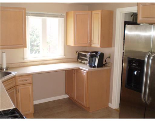 118 Leon Road Green Tree, PA 15220 - Photo 4 of 18 Kitchen. Plenty of counter space for a kitchen this size. Doorway pictured leads to dining room.