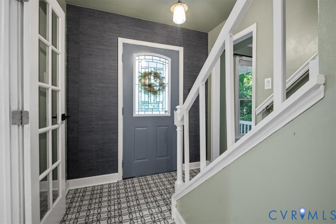 5902 Mill Spring Road Midlothian, VA 23112 - Photo 6 of 40 Foyer view