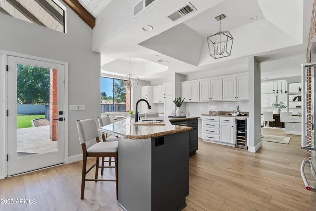 $1,455,000 | 1831 East Linda Lane, Gilbert, AZ 85234