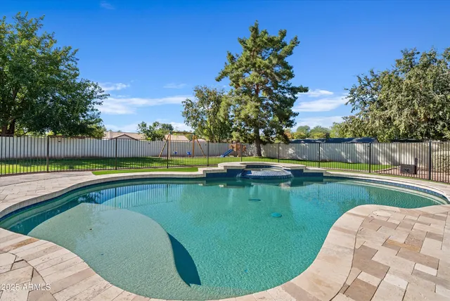 $1,455,000 | 1831 East Linda Lane, Gilbert, AZ 85234