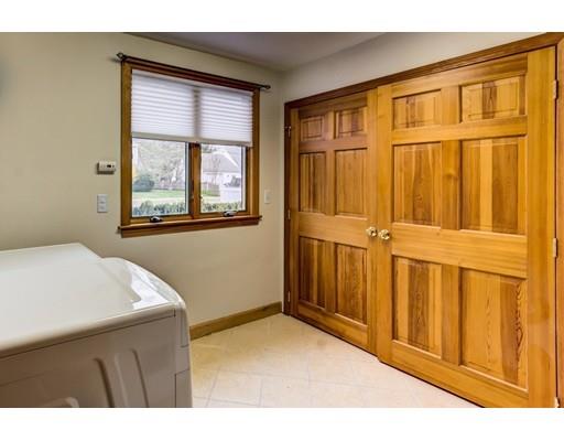 28 Virginia Road Natick, MA 01760 - Photo 18 of 29 Gallery Image 18
