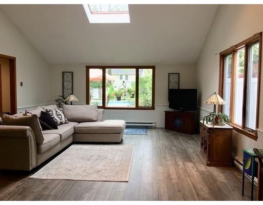 28 Virginia Road Natick, MA 01760 - Photo 10 of 29 Gallery Image 10