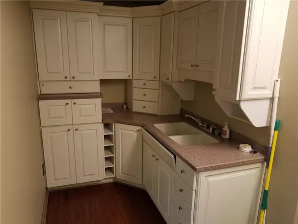 a bathroom with a toilet