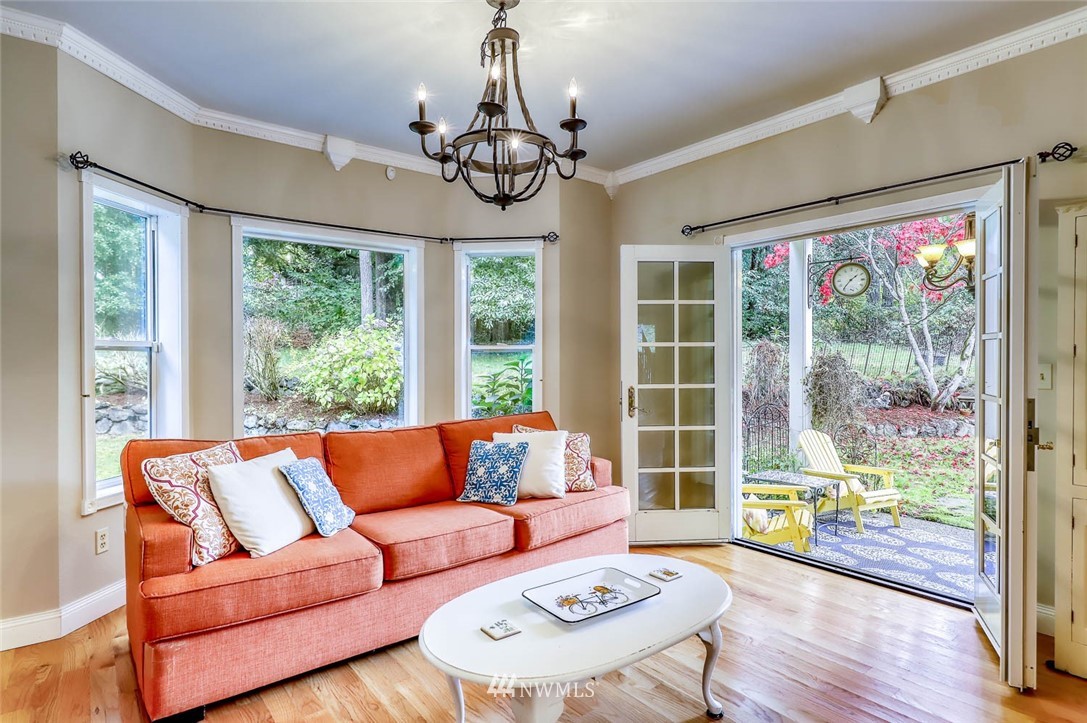 15301 Virginia Point Road Northeast Poulsbo, WA 98370 - Photo 11 of 40 Gallery Image 11